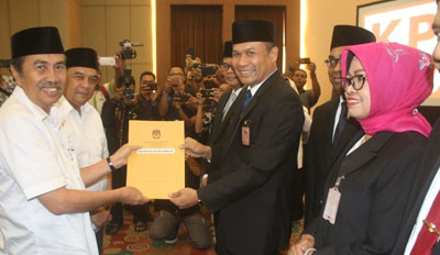 Pleno KPU Sah-kan Syamsuar-Edy Nasution Pimpin Riau 2019-2024